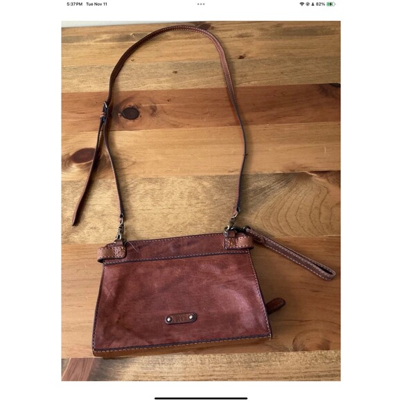 Frye Michelle Brown Leather Crossbody Bag/Purse Wristlet - Picture 1 of 12